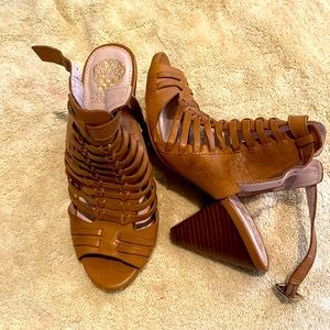 Vince Camuto wedged heels size 6